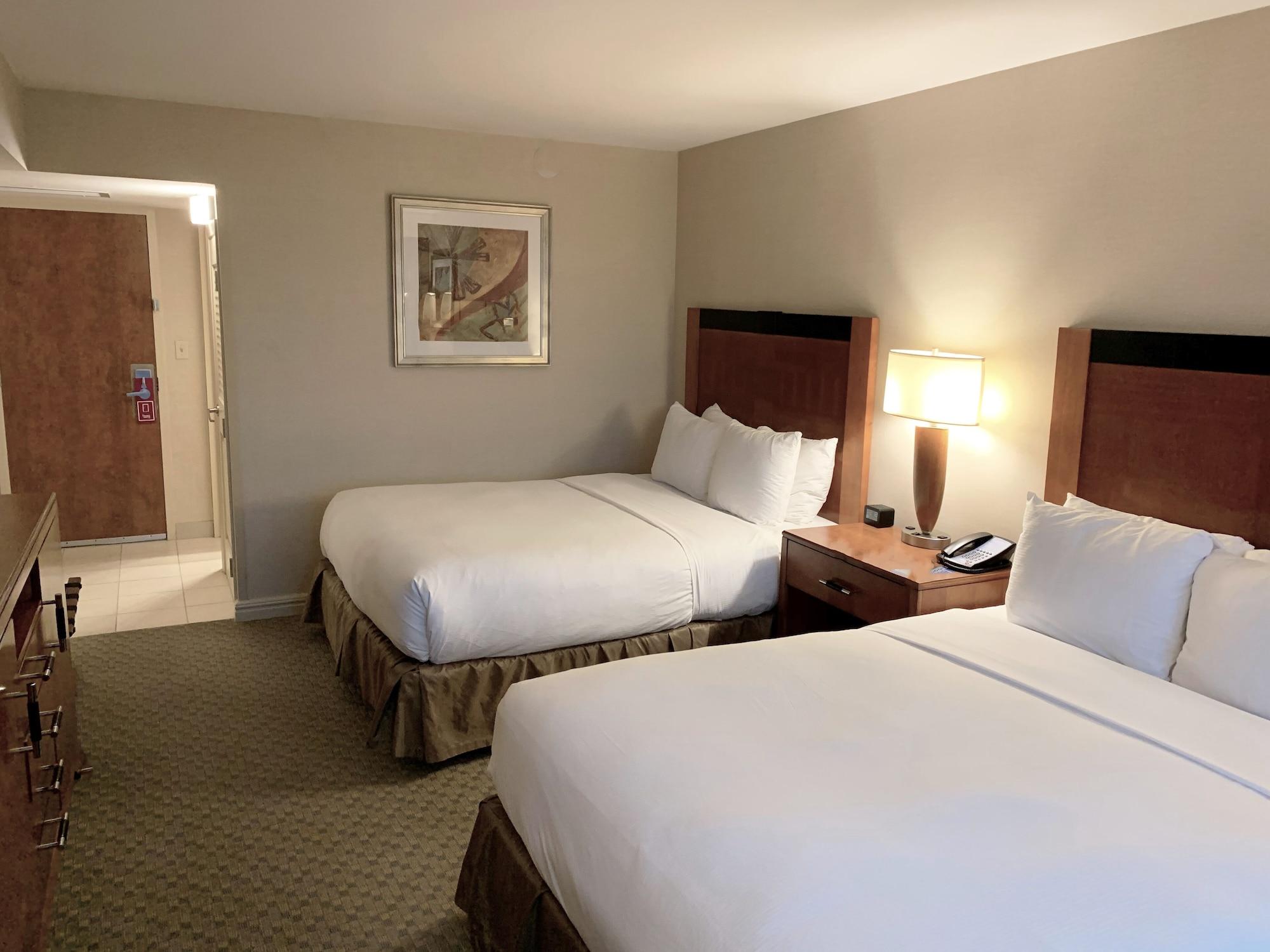 Hilton New York Jfk Airport Hotel Екстериор снимка